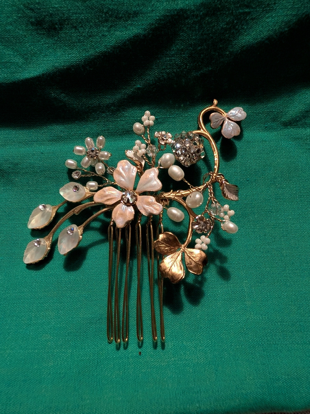 Gold Floral Hair Comb with Mother-of-Pearl and Pearl Accents - White and Gold
